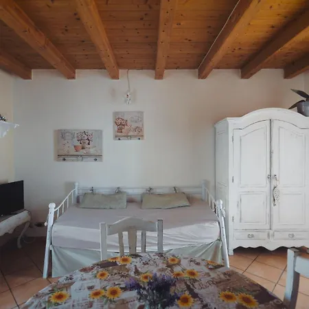 Apartament Chris *
